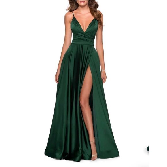 La Femme Woman Green Gown Formal Dress - Picture 1 of 16